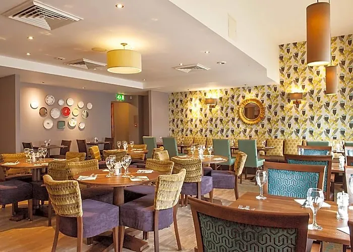 Premier Inn Swansea City Centre