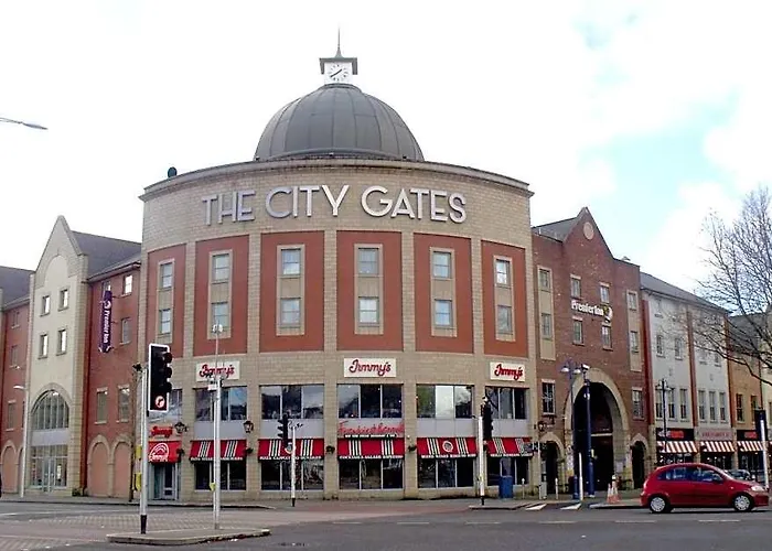 Premier Inn Swansea City Centre
