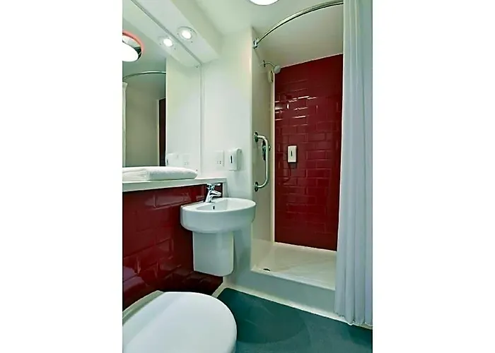 Travelodge Bromborough