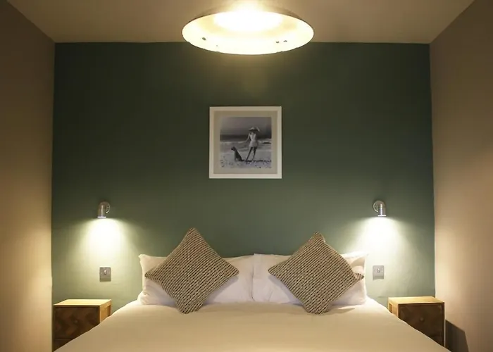 The Cliff House Hotel