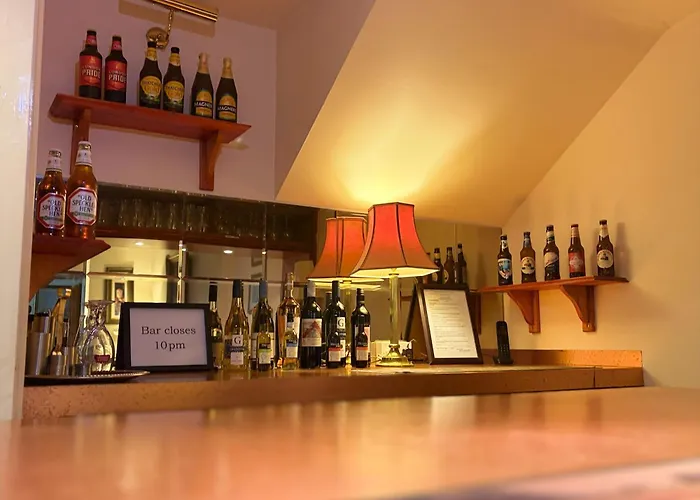 Roselawn Hotel