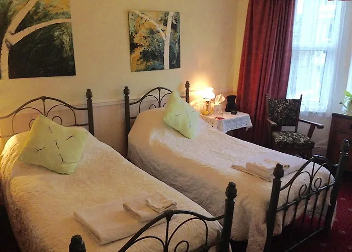 South Lodge Guest House