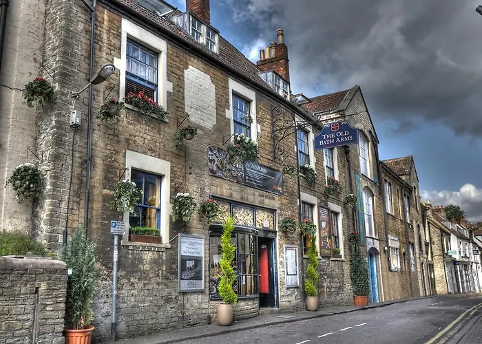 The Old Bath Arms Hotel