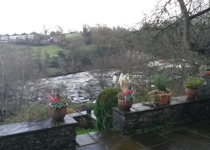 Riverview Bed And Breakfast