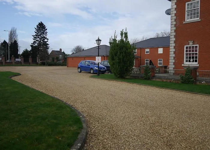 Elme Hall Hotel