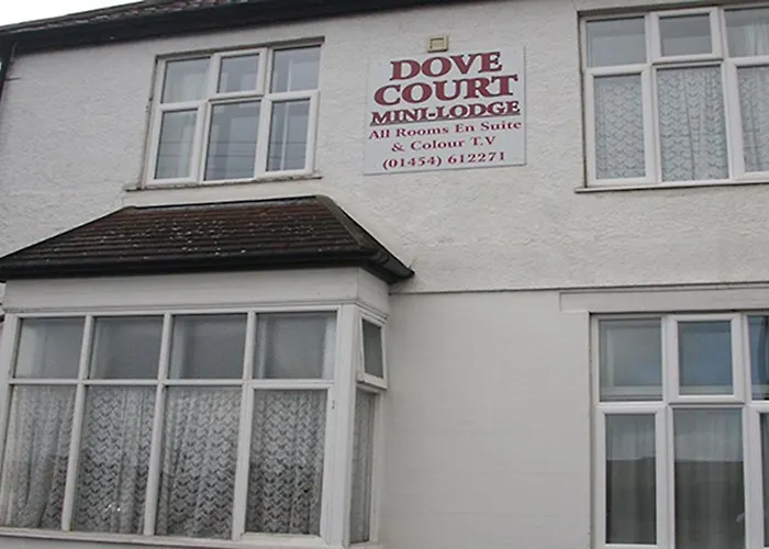 Dove Court Mini Lodge
