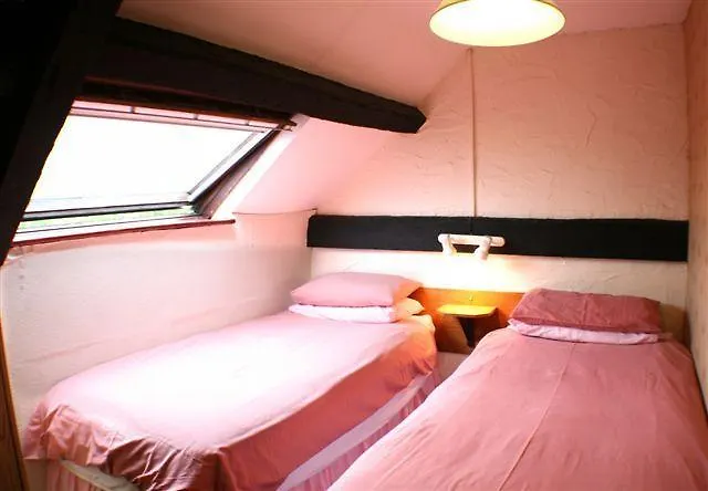 Doubleton Farm Cottages Rolstone, United Kingdom