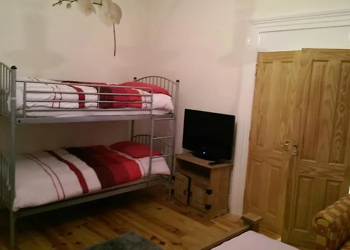 Clarmont Guest House
