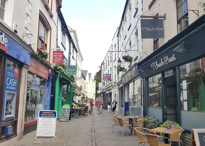 #7 Church Street