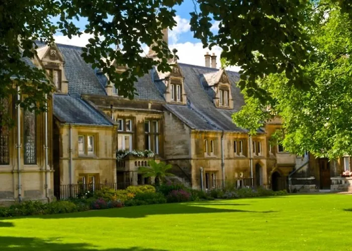 Longreach House
