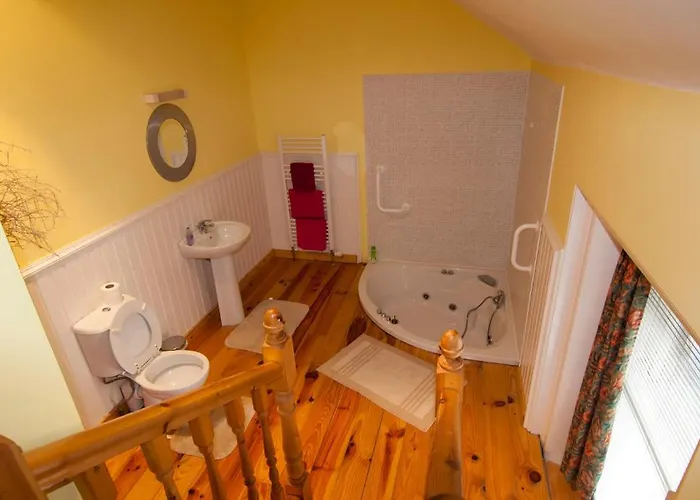 Clarmont Guest House