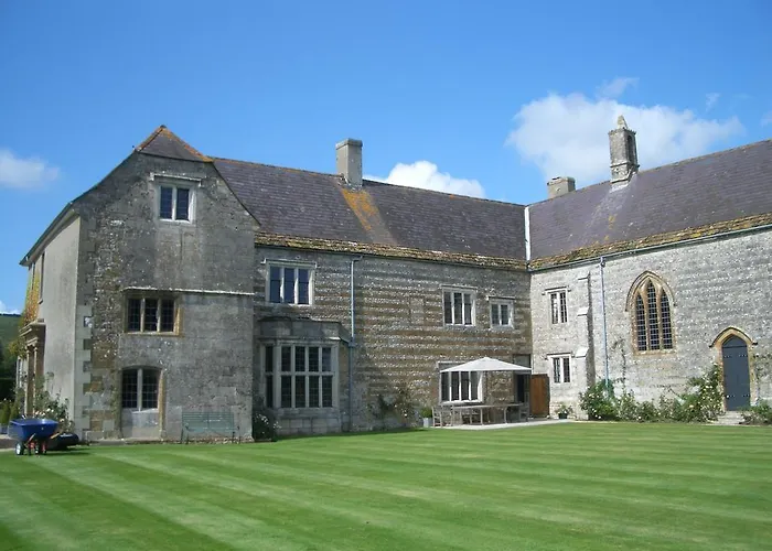Higher Melcombe Manor