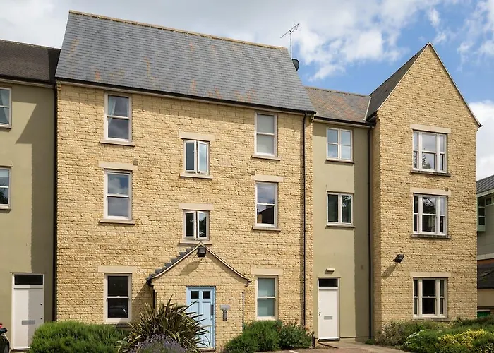 Millwalk Apartment