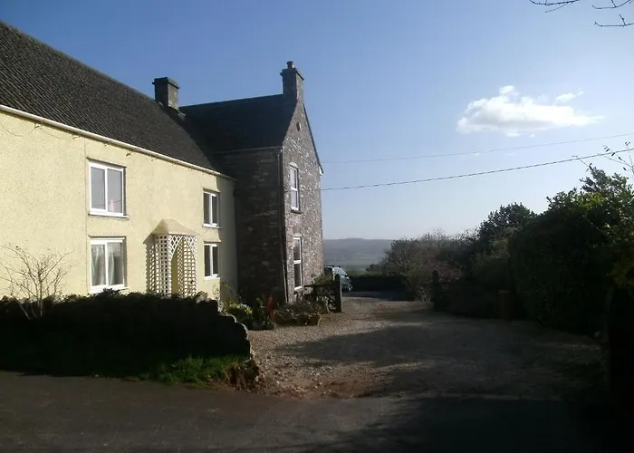 Apple Tree House