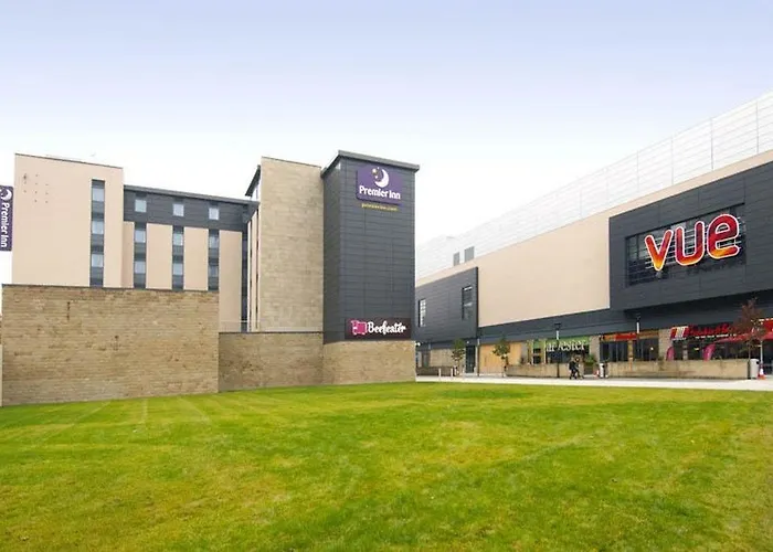 Premier Inn Halifax Town Centre