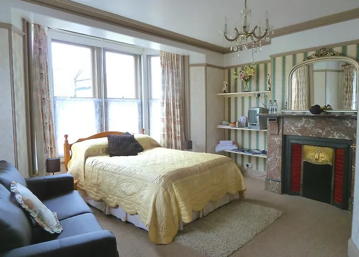 Lyndale Guest House