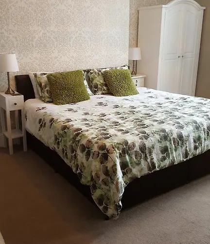 Acorn Guest House