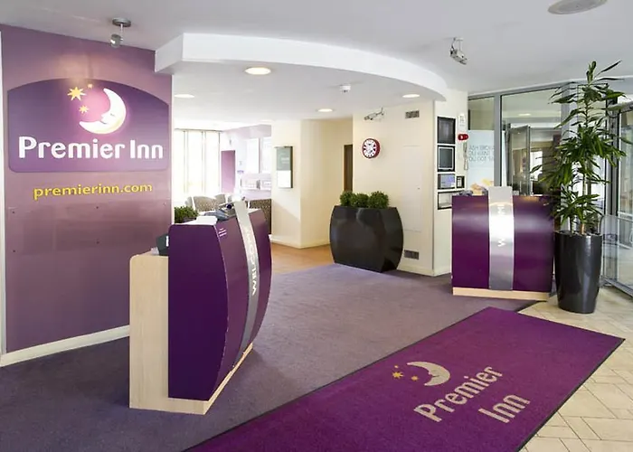 Premier Inn Glasgow City - George Square