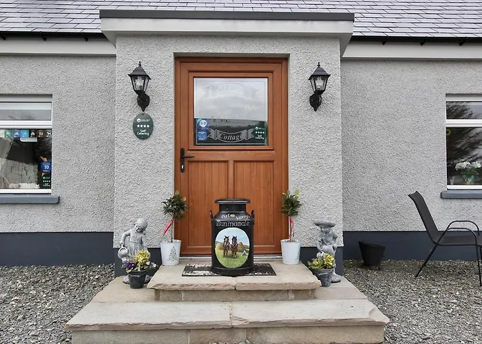 Pat Larry'S Cottage