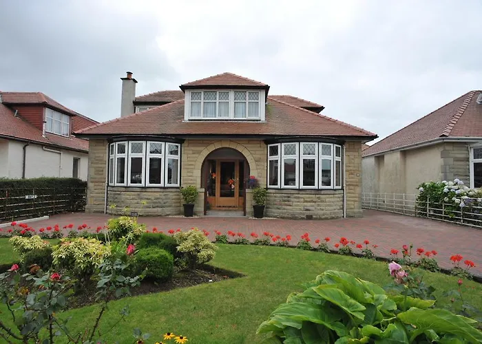 Whin Park Guest House Largs, United Kingdom