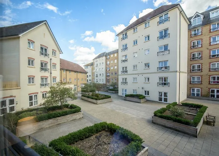 Apartment D204