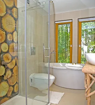 Cleveley Mere Luxury Waterside Lodges
