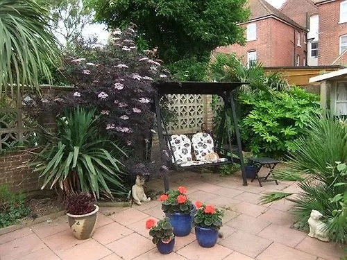 Marina Gardens Bed And Breakfast Littlehampton, United Kingdom