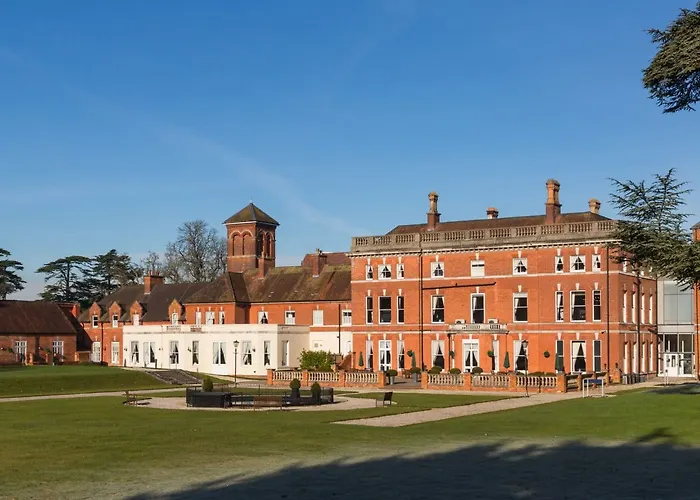 Oakley Hall