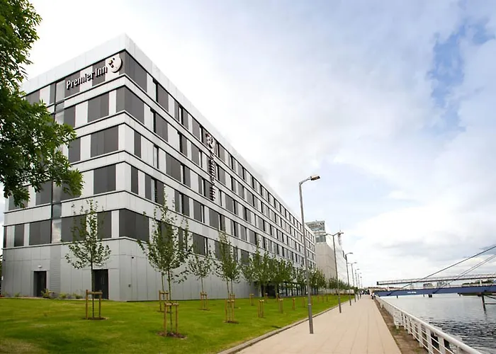 Premier Inn Glasgow Pacific Quay