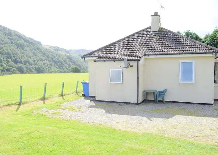 Lamont Chalet Self Catering Holiday Homes Creagmhor Glenelg Iv408La