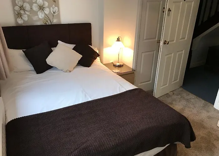 Applegarth Guest House