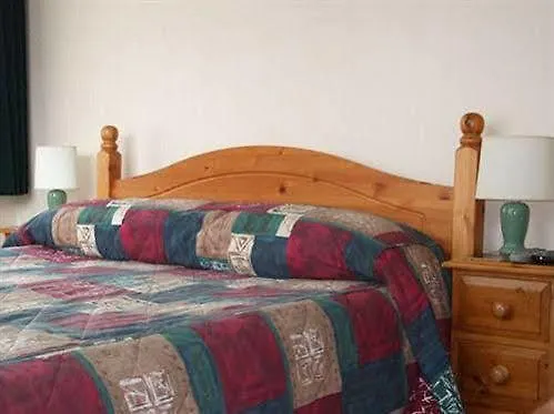 Fir Tree Lodge Hotel, Guest House