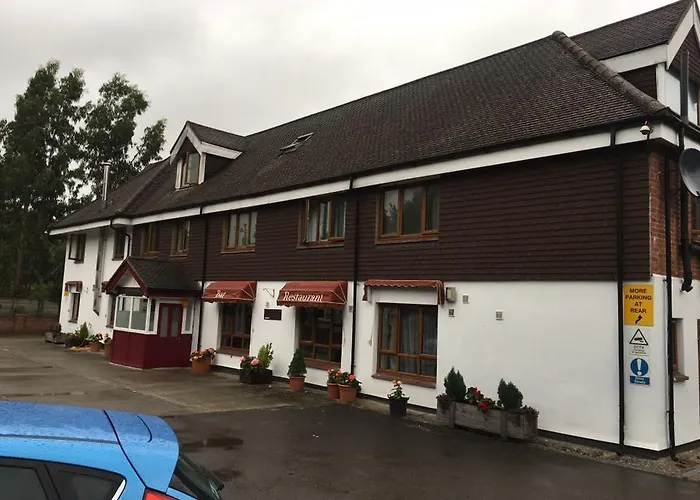 The Gurkha At Woodcock Inn