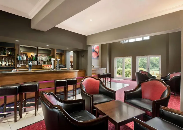 Riverside Hotel