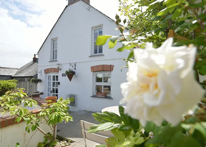 Inglenook Cottage With Parking Padstow, United Kingdom