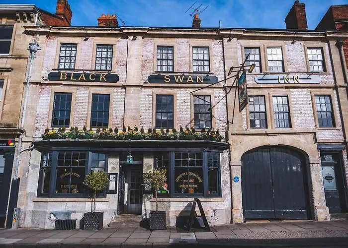Black Swan Hotel