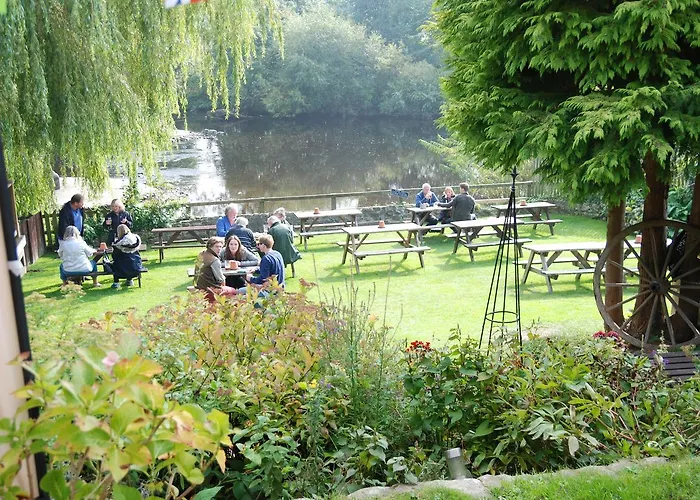 Bull West Tanfield