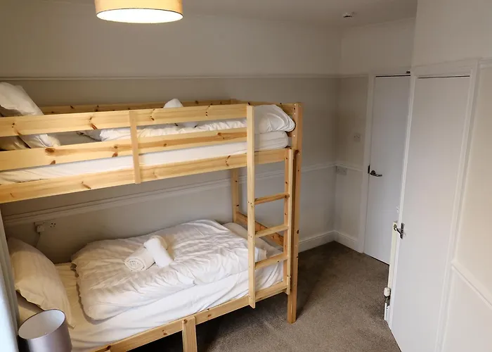 Longstone House Bed & Breakfast