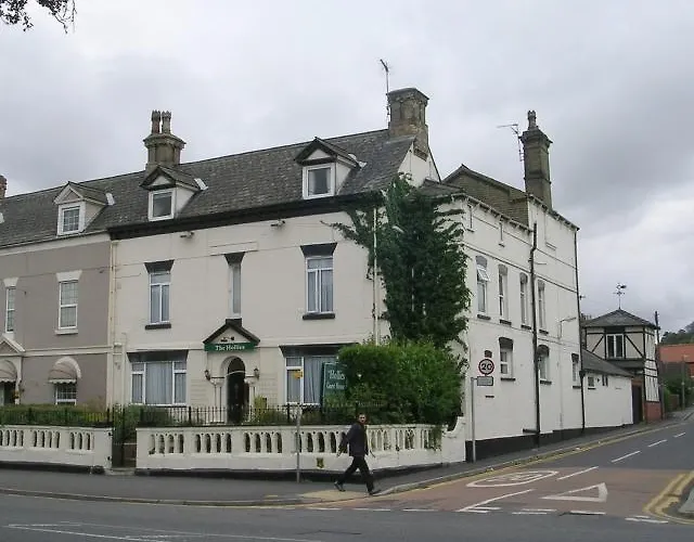Hollies Guest House