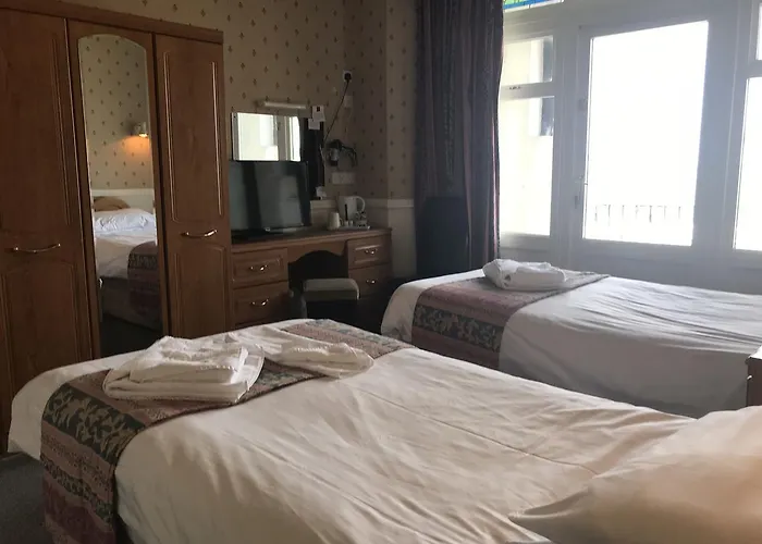 Cliffdene Hotel