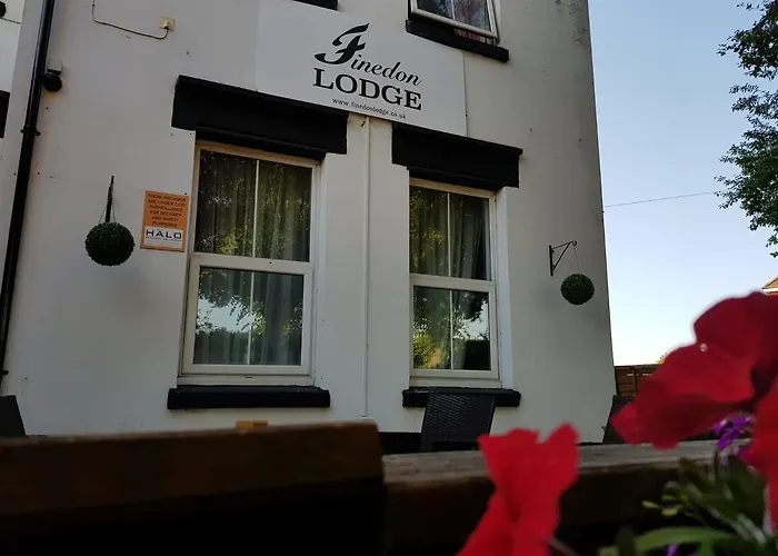 Finedon Lodge