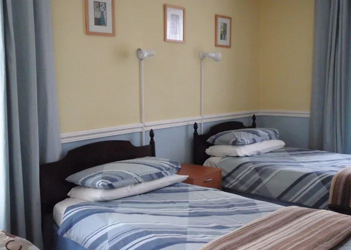 Old Pier Guest House