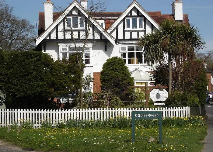 Little Hayes B&B / Guest House