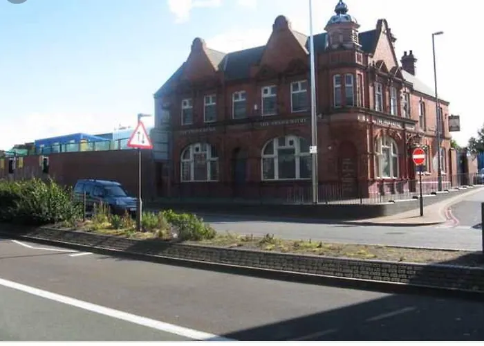 Swan And Mitre Pub
