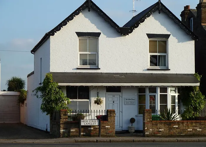 The White House Guest House Slough, United Kingdom