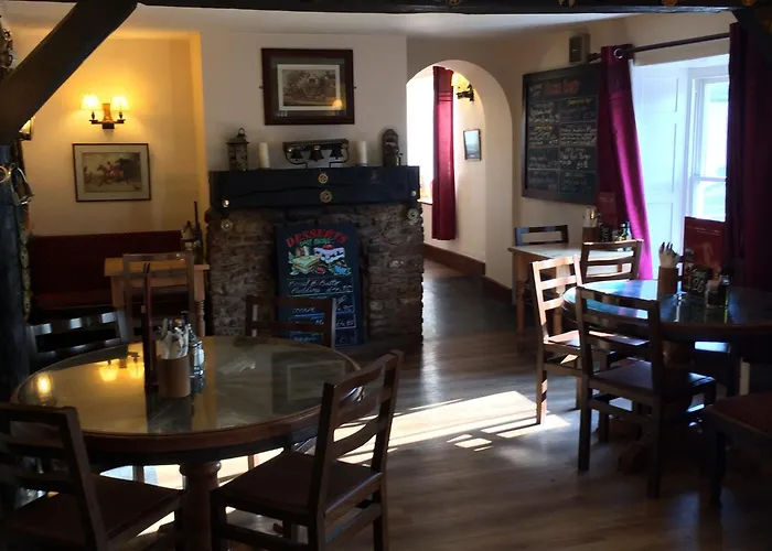 Hunters Lodge Inn