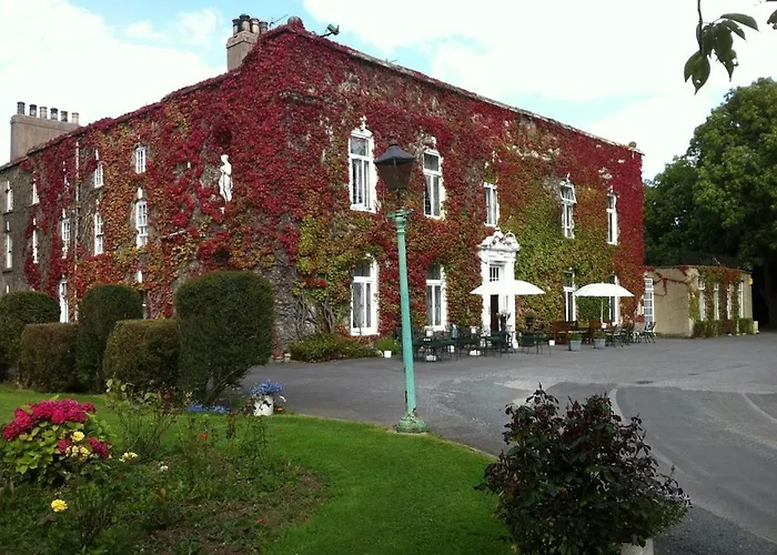 Hardwicke Hall Manor