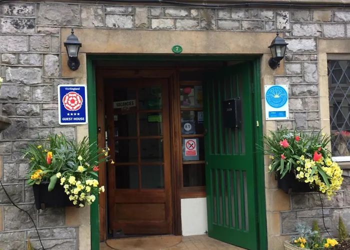 Lewinsdale Lodge