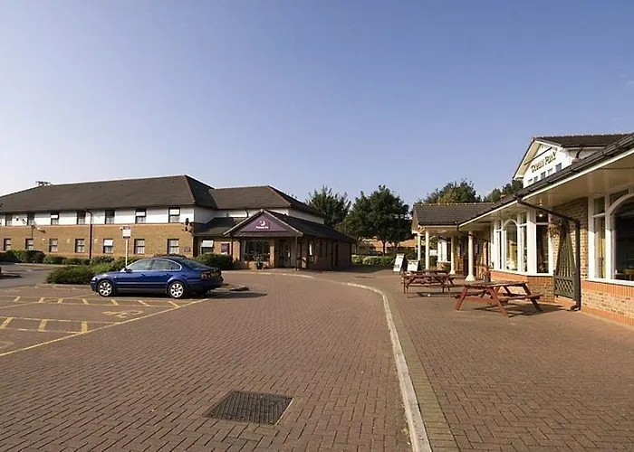 Premier Inn Cardiff City South