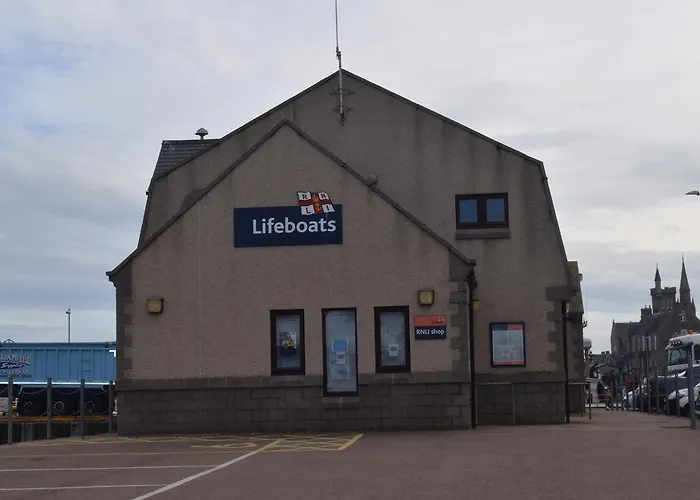 Cheers Cafe Bar & Tavern